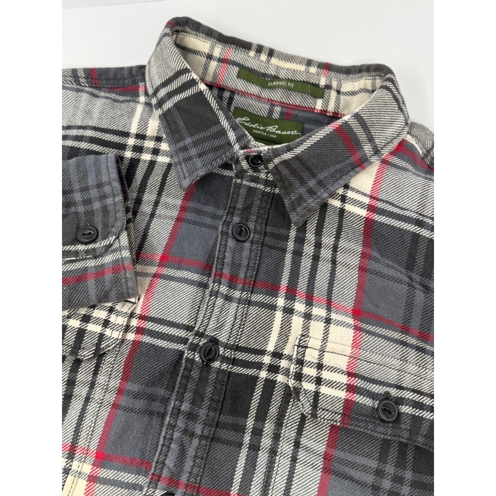 Eddie Bauer Men's Sz Large Gray Plaid Flannel Button Up Classic Fit Shirt B9